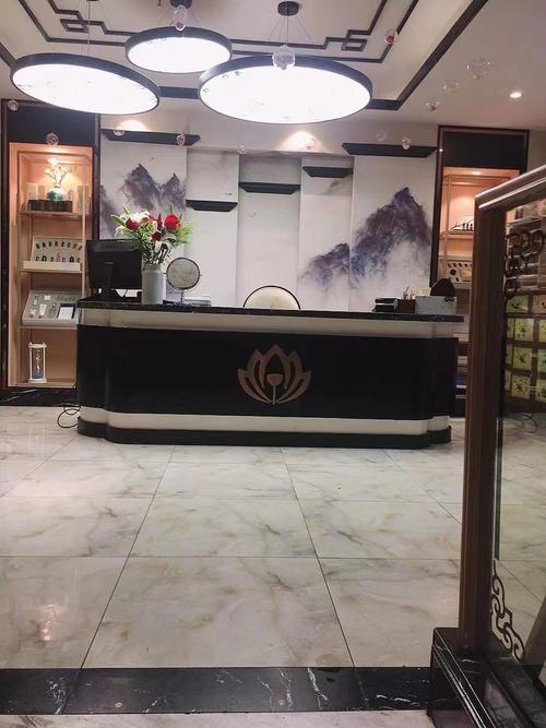 剛好住在這個(gè)附近剛好肩頸不舒服看到美團(tuán)有雅璇美容肩頸這個(gè)項(xiàng)目來(lái)